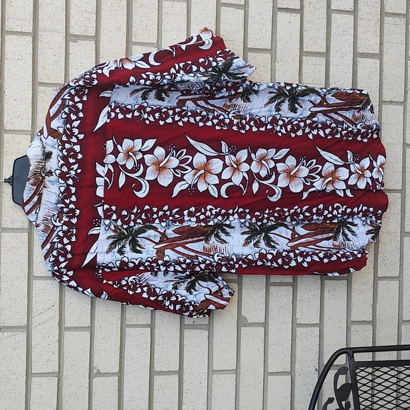 Hawaiian Men's Shirt - Picture 7 of 8